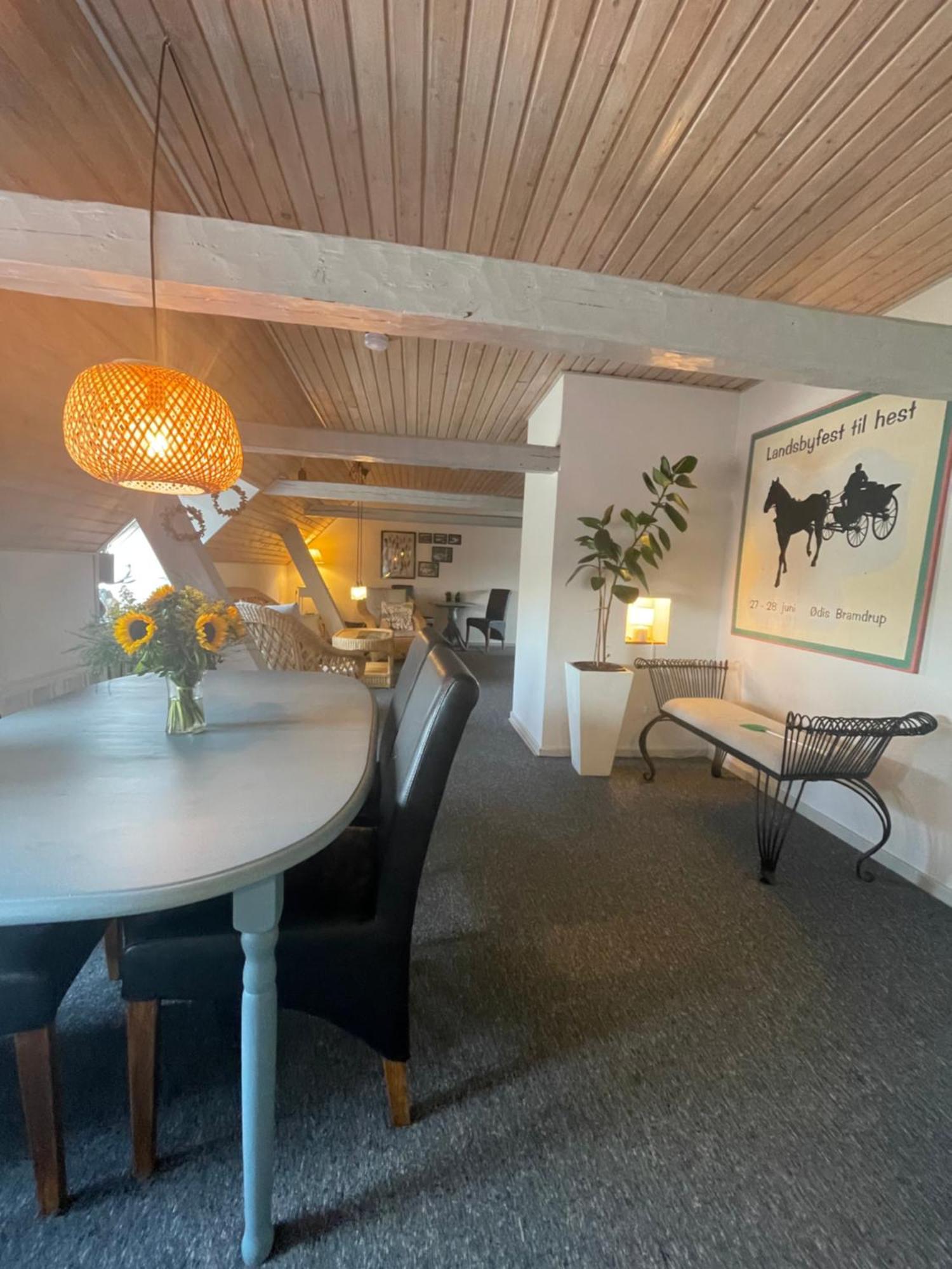 Landligt Ophold Pa Midtgard Apartment Vamdrup Екстериор снимка